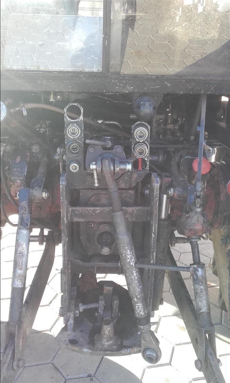Traktor-4-4-