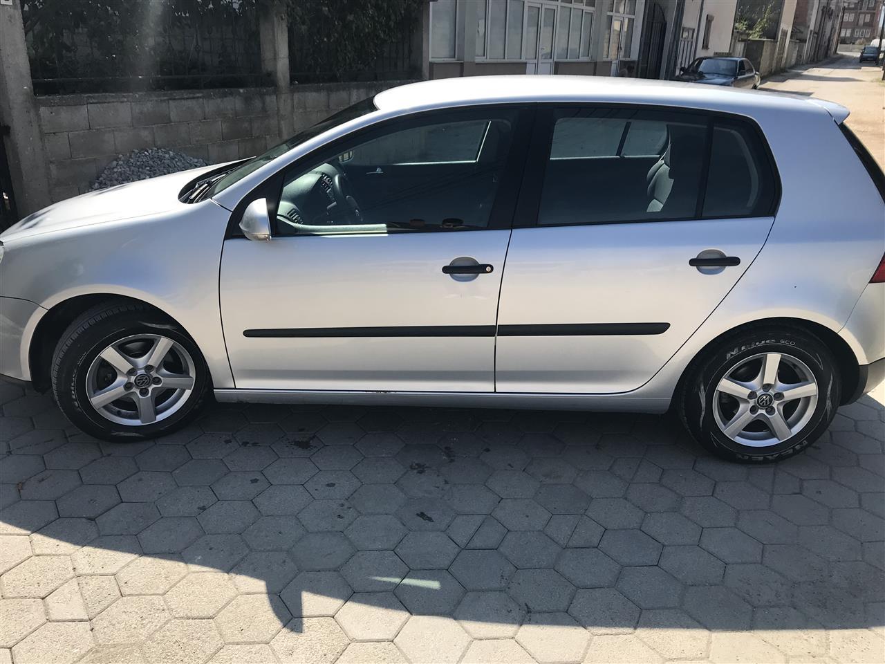 VW-Golf-5-
