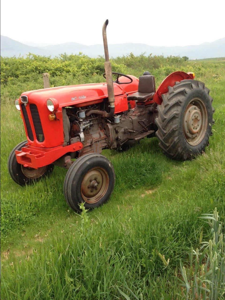 Traktor-IMT-558