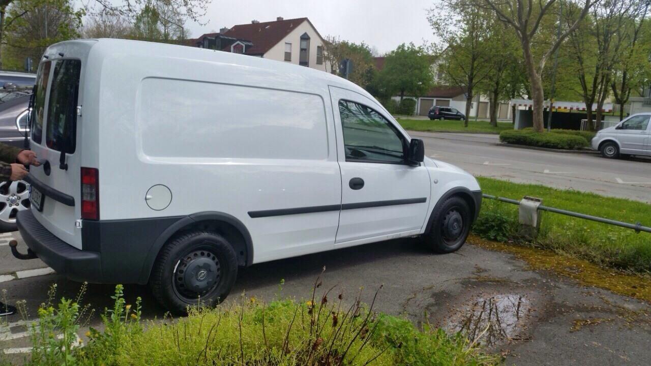 Opel-Combo-C-Van--08