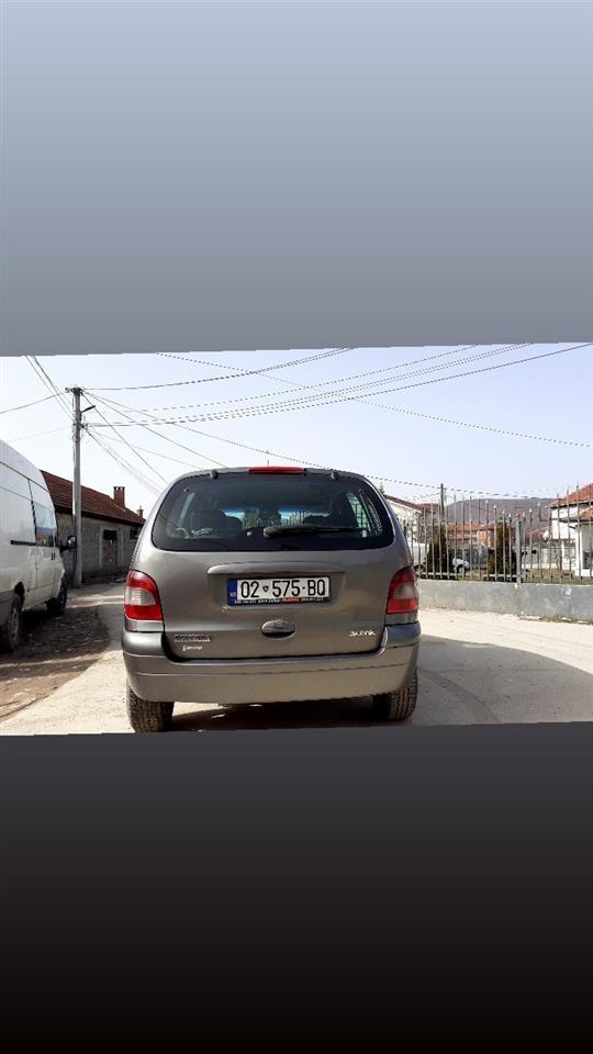 Shitet-Renault-scenic-