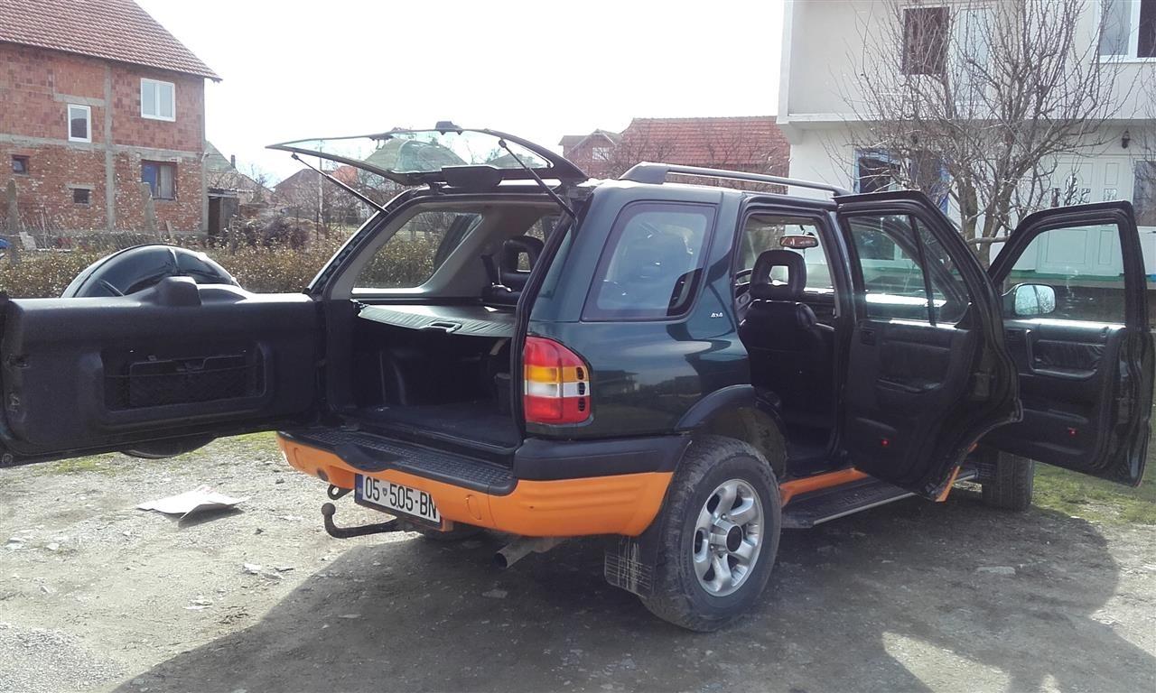 Opel-frontera-