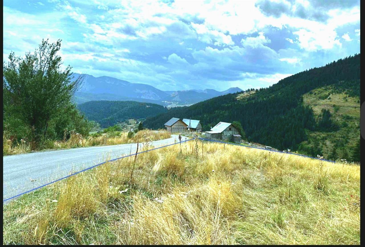 Tokë-për-Shitje-në-Koshutan--Rugovë-Pejë