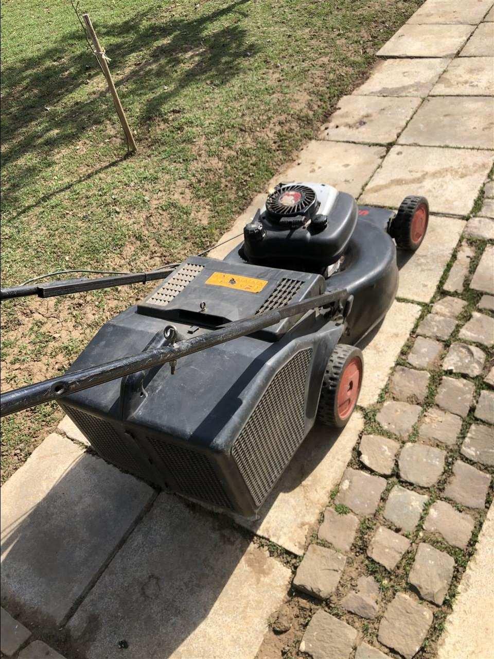 Shitet-kosa-e-barit