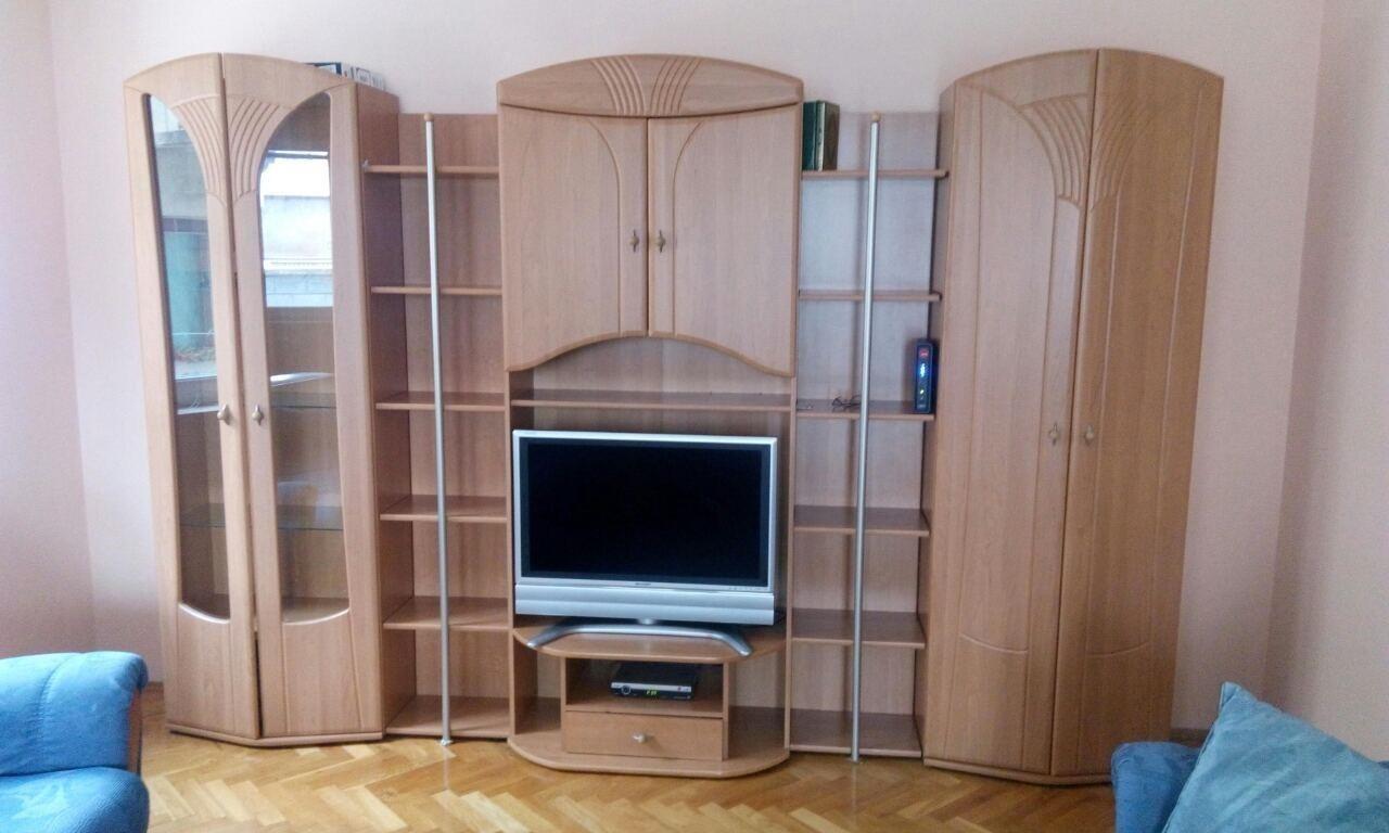Ulese-dhe-komode-tv