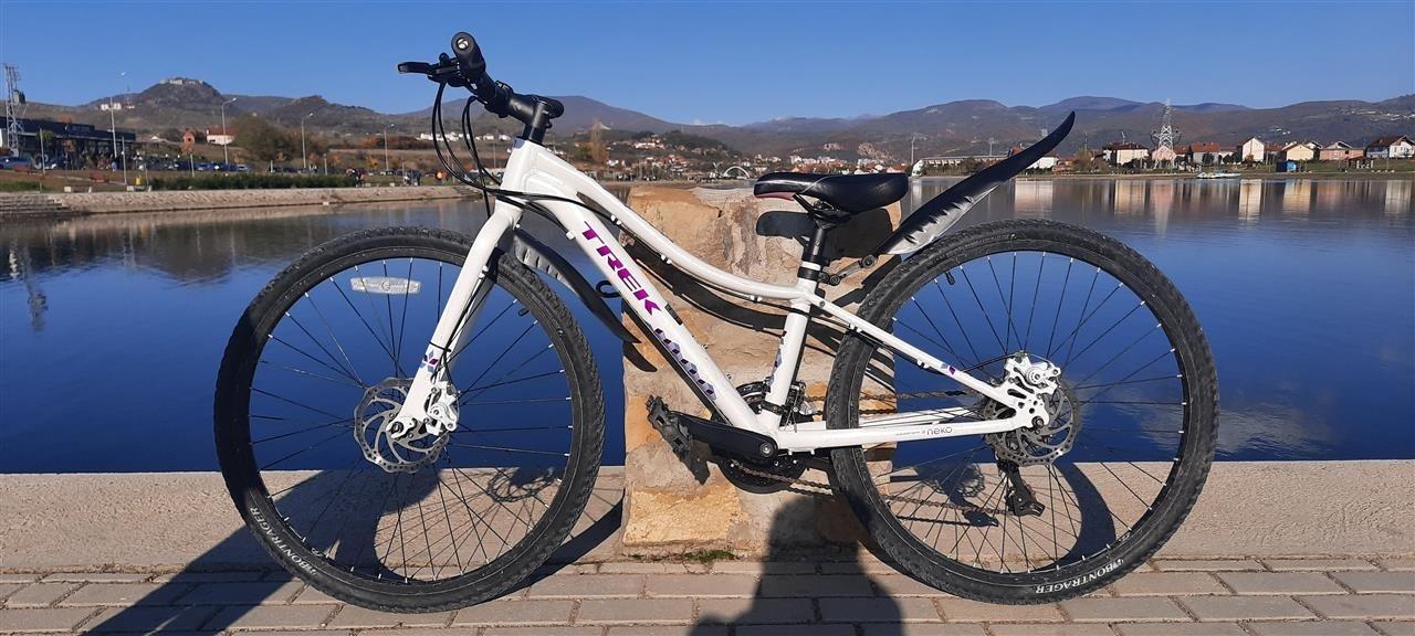 Trek neko 26 sales