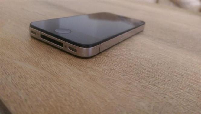iPhone 4 