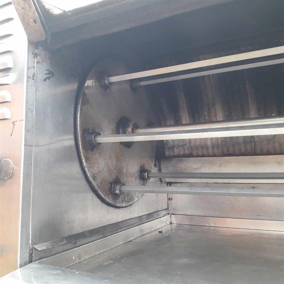 Grill-per-pjekjen-e-pulave