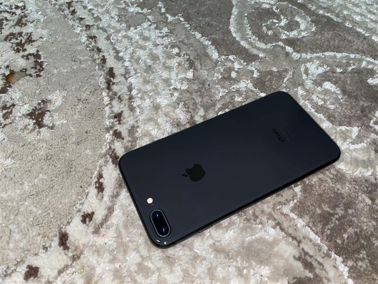 iPhone-8+