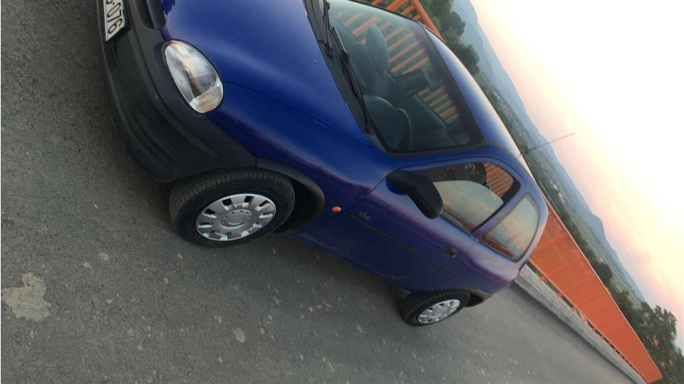 Opel-corsa-1-2