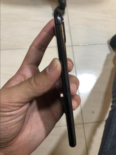 iphone x me ikllud.