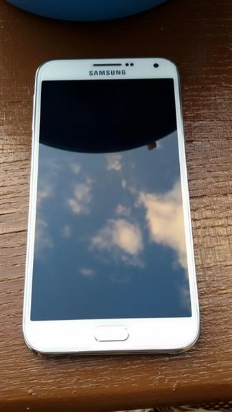 Samsung-Galaxy-E7