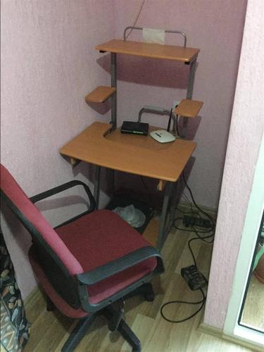 Tavolin me karrik per pc