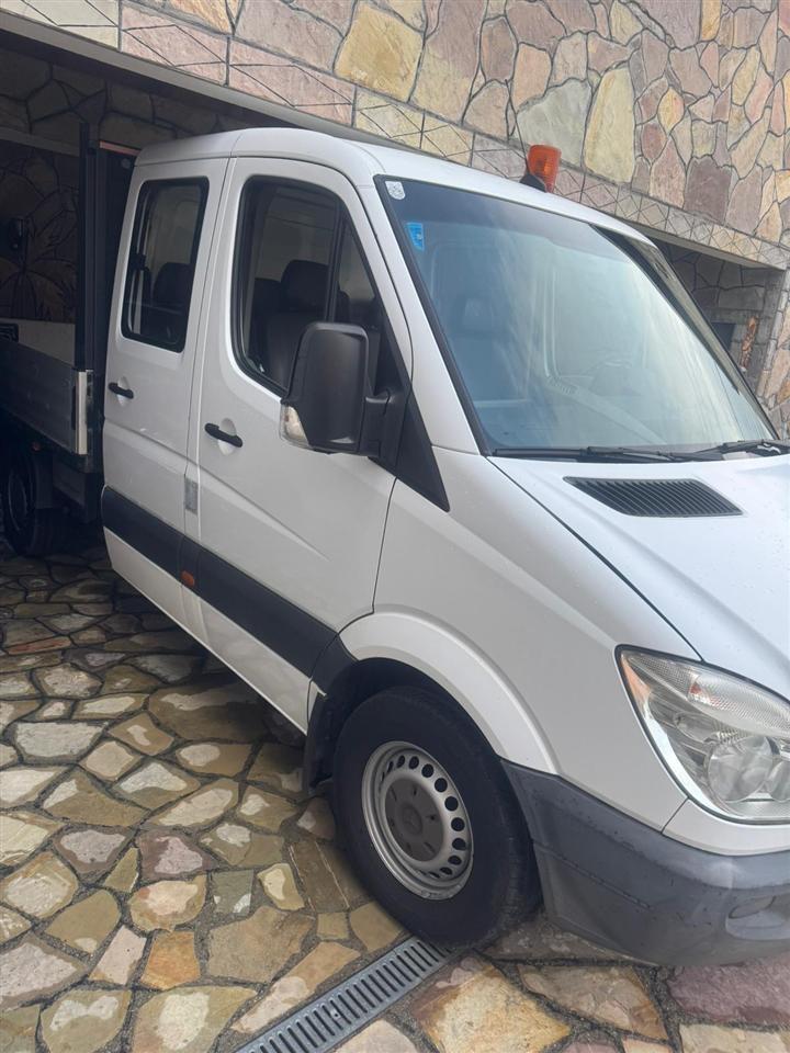 Mercedes-Benz-213-cdi-Max