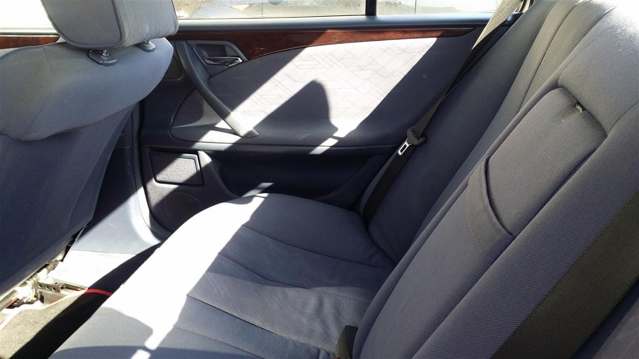 MERCEDES-E-CLASS-2001-270-CDI