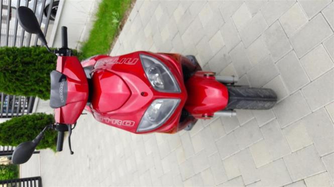 Shes motorin