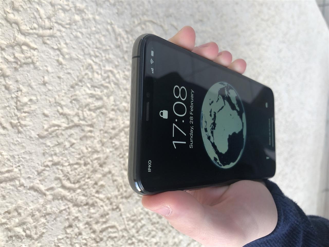 Iphone-Xs-max-
