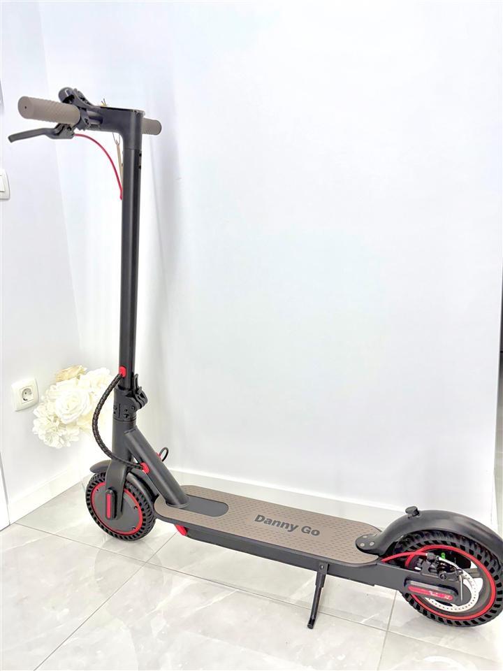 Trotinet-Elektrik---I-Ri