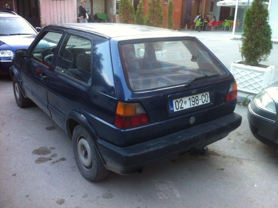 VW-GOLF-2