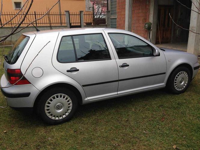 Golf 4