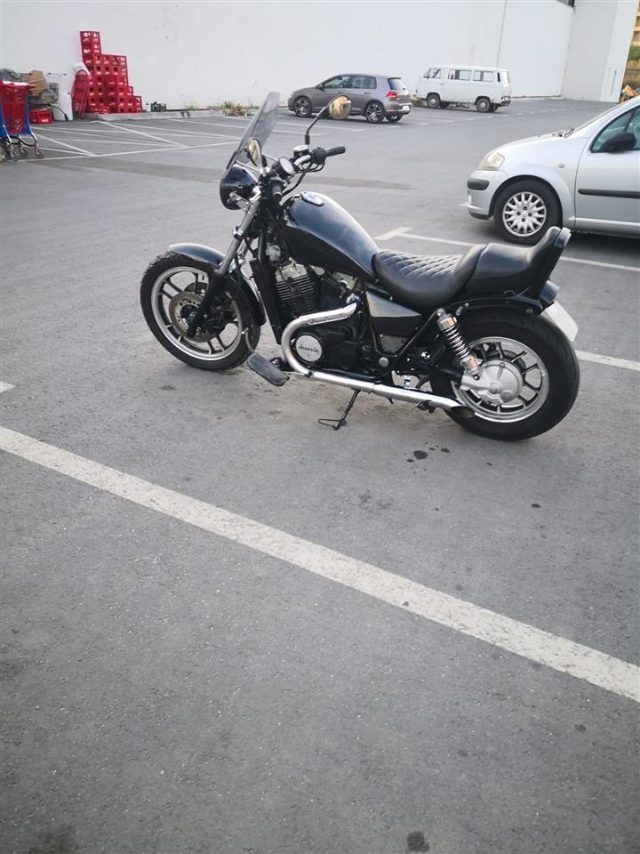 Honda-VT-750-rc-14