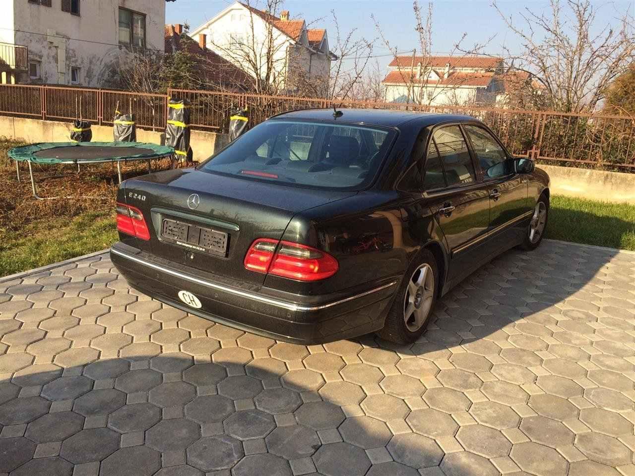 Mercedes-