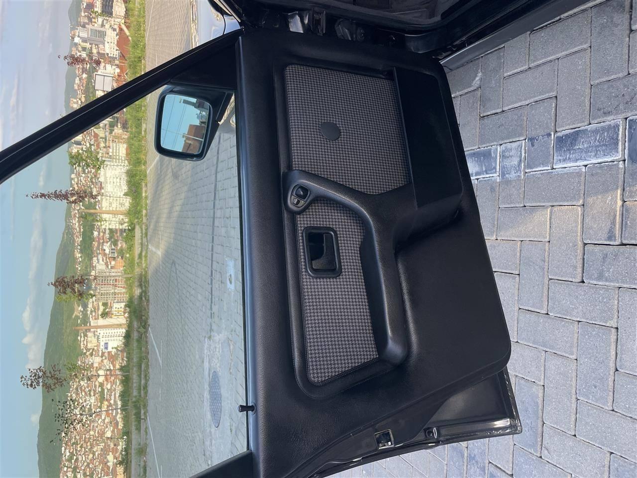 bmw-e30