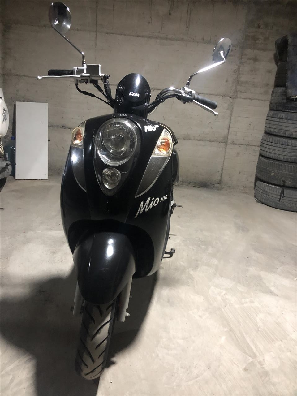 Sym-Mio