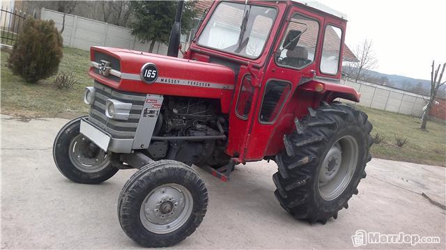 -Traktor-Masseyy-Feruguson