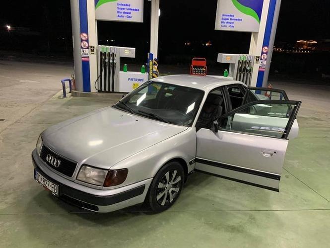 Audi C4 100 