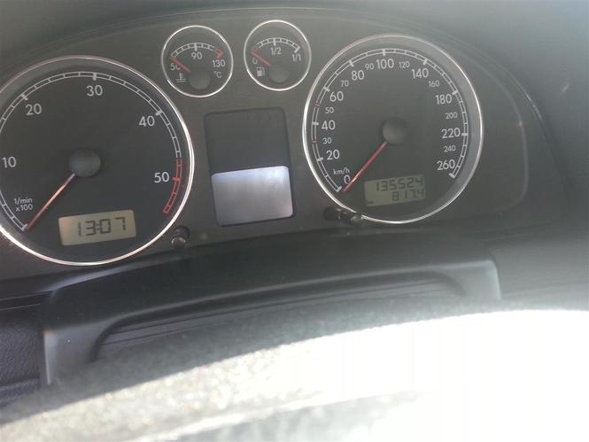 VW Passat -03 