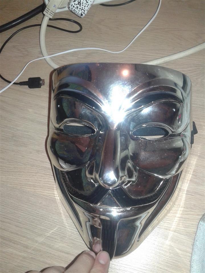 Mask-Anonymous-Silver