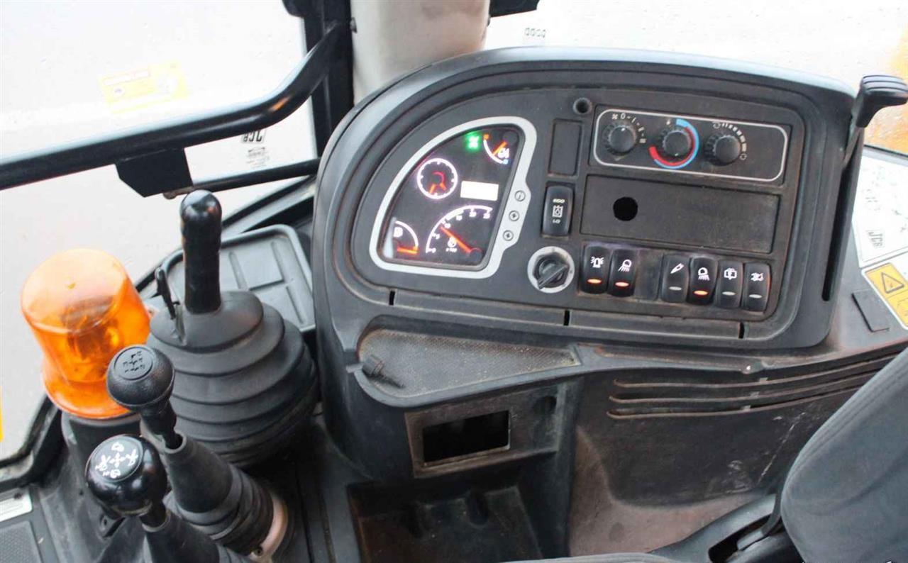 JCB-3-CX-