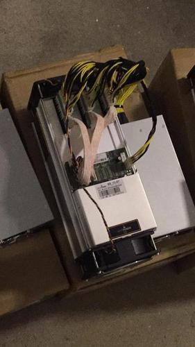 Bitcoin miner 
