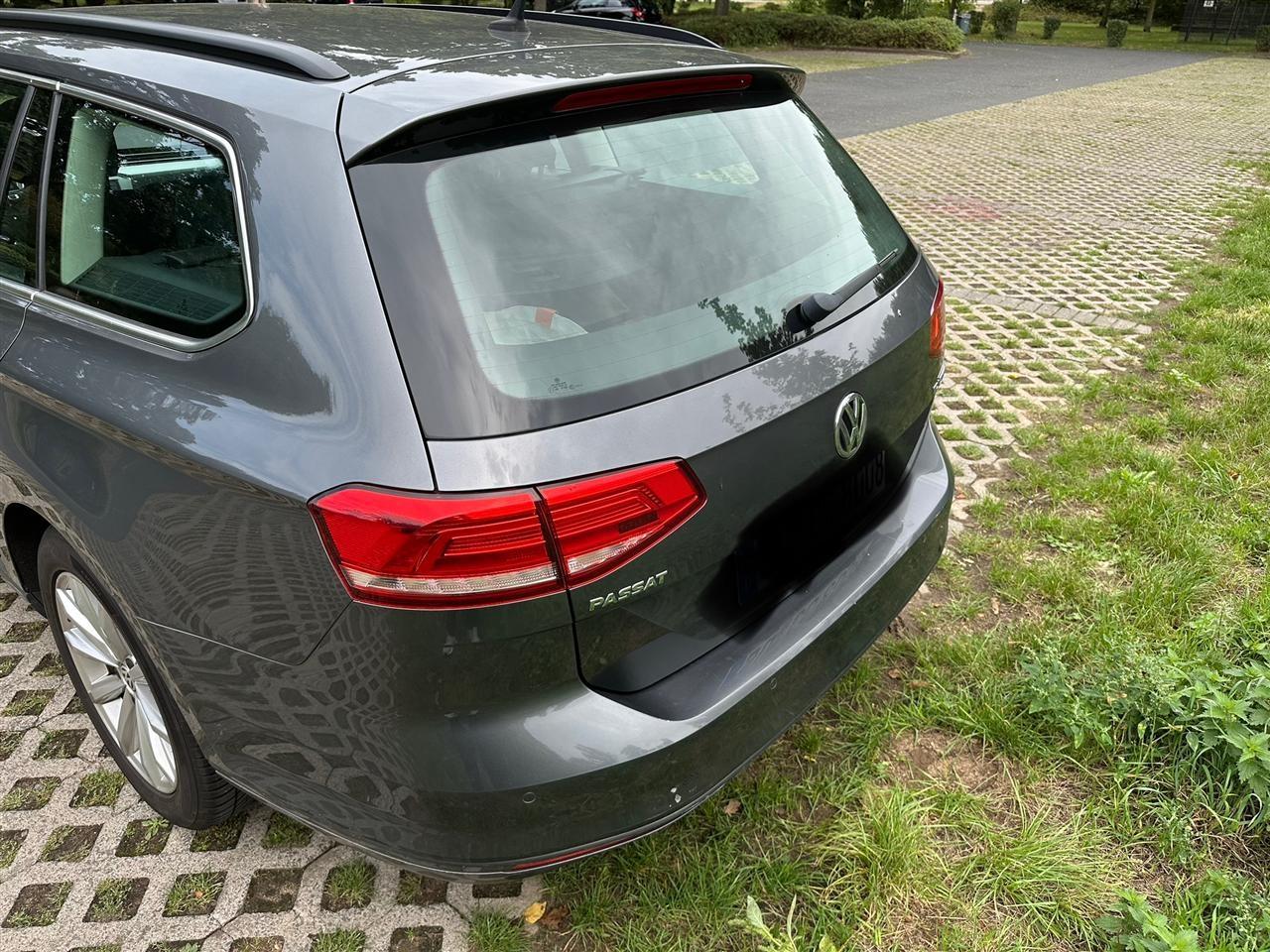 Vw-Passat-1-6-TDI--Blumotion