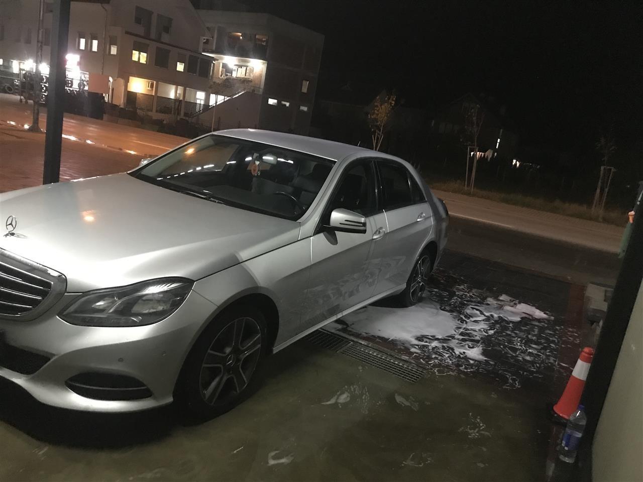 Mercedes-E220-2014