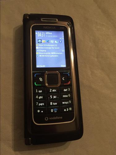 nokia E90