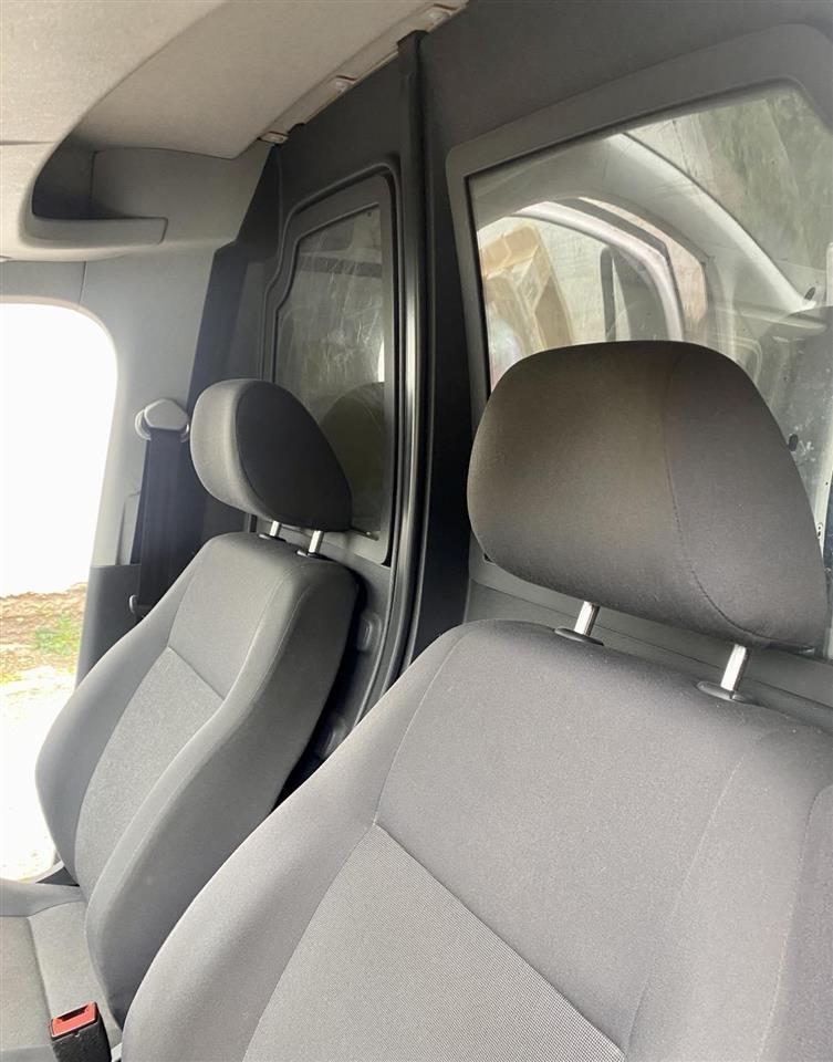 VW-CADDY-