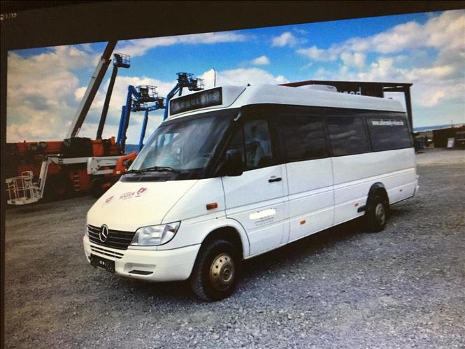 Minibus 
