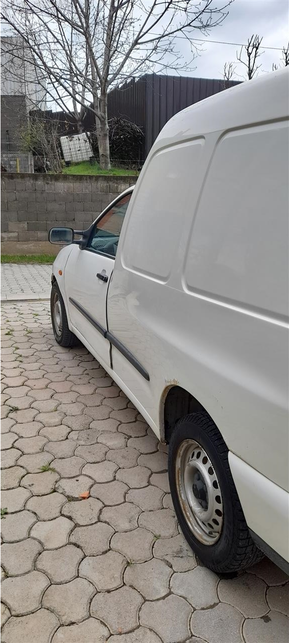 Caddy-1-9---2003-