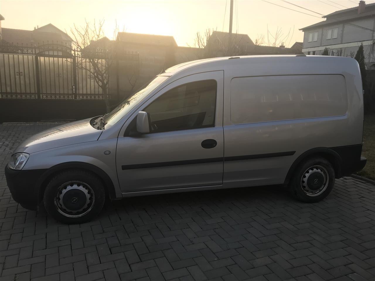 OPEL-COMBO