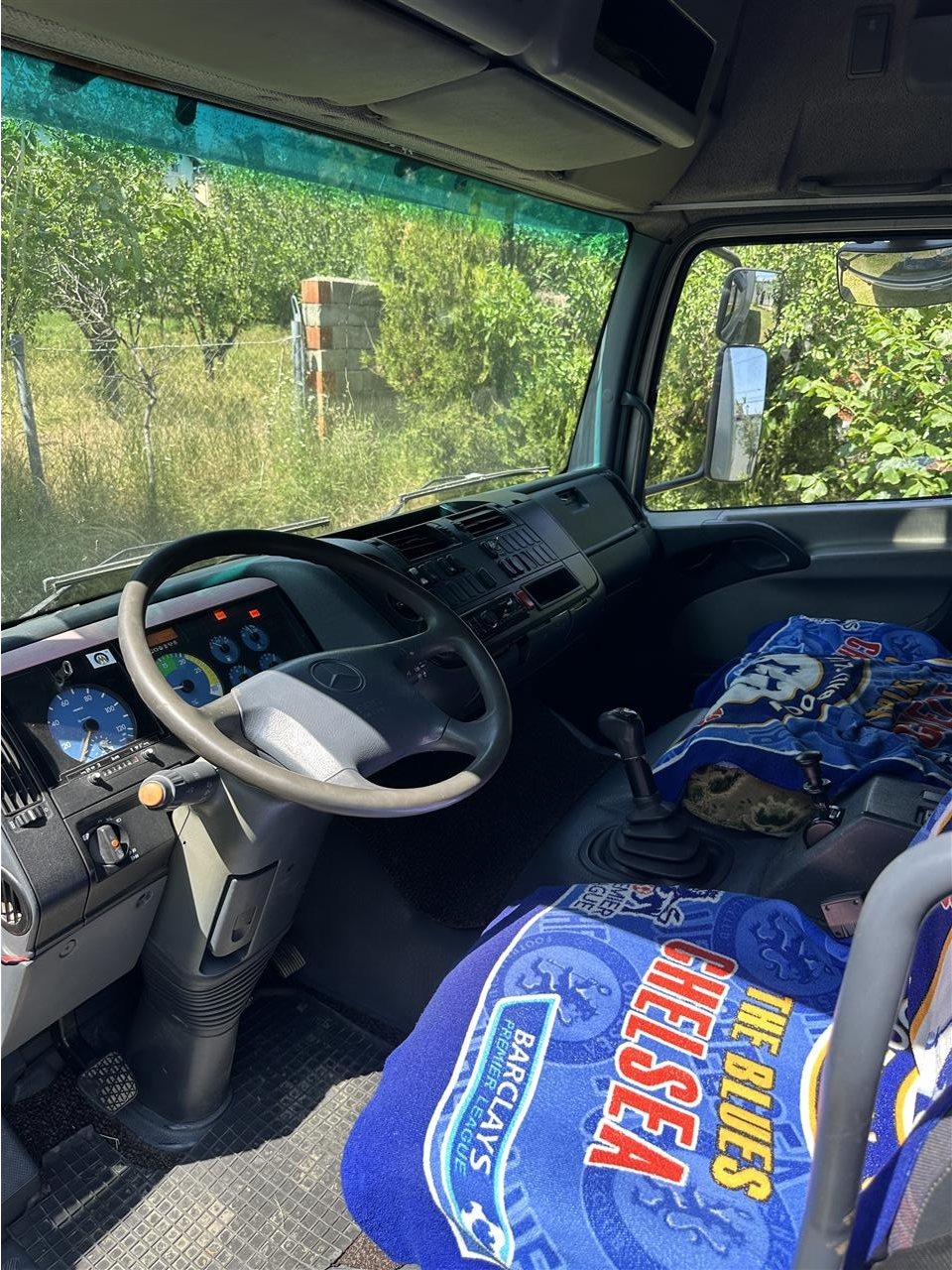 Mercedes-Atego-1523