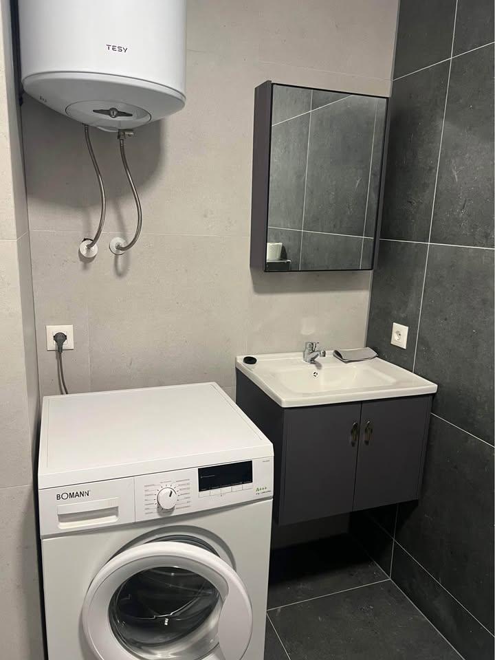 Banesa-me-qira-85-1m---2-dhoma-gjumi---Green-Residence