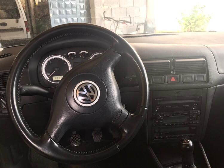 VW-Golf-4-