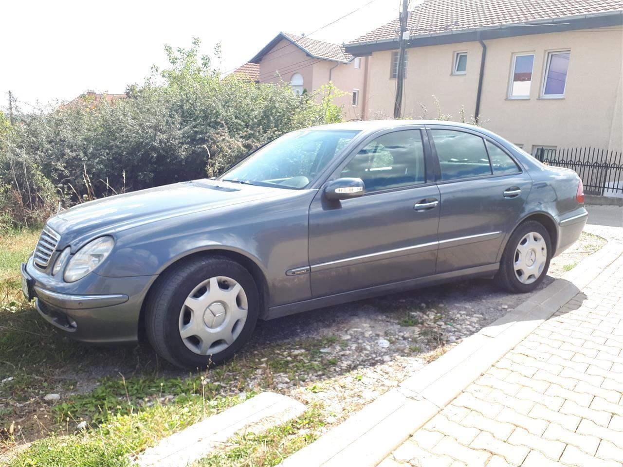 Mercedes-E-Class-220-2006