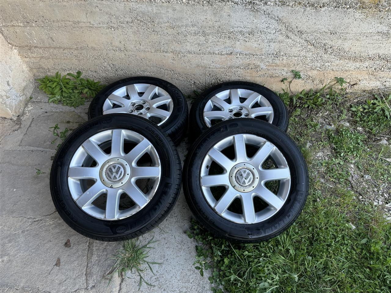 Shiten-fellne-origjinale-16-inch---VW---Audi-+-goma-Michelin