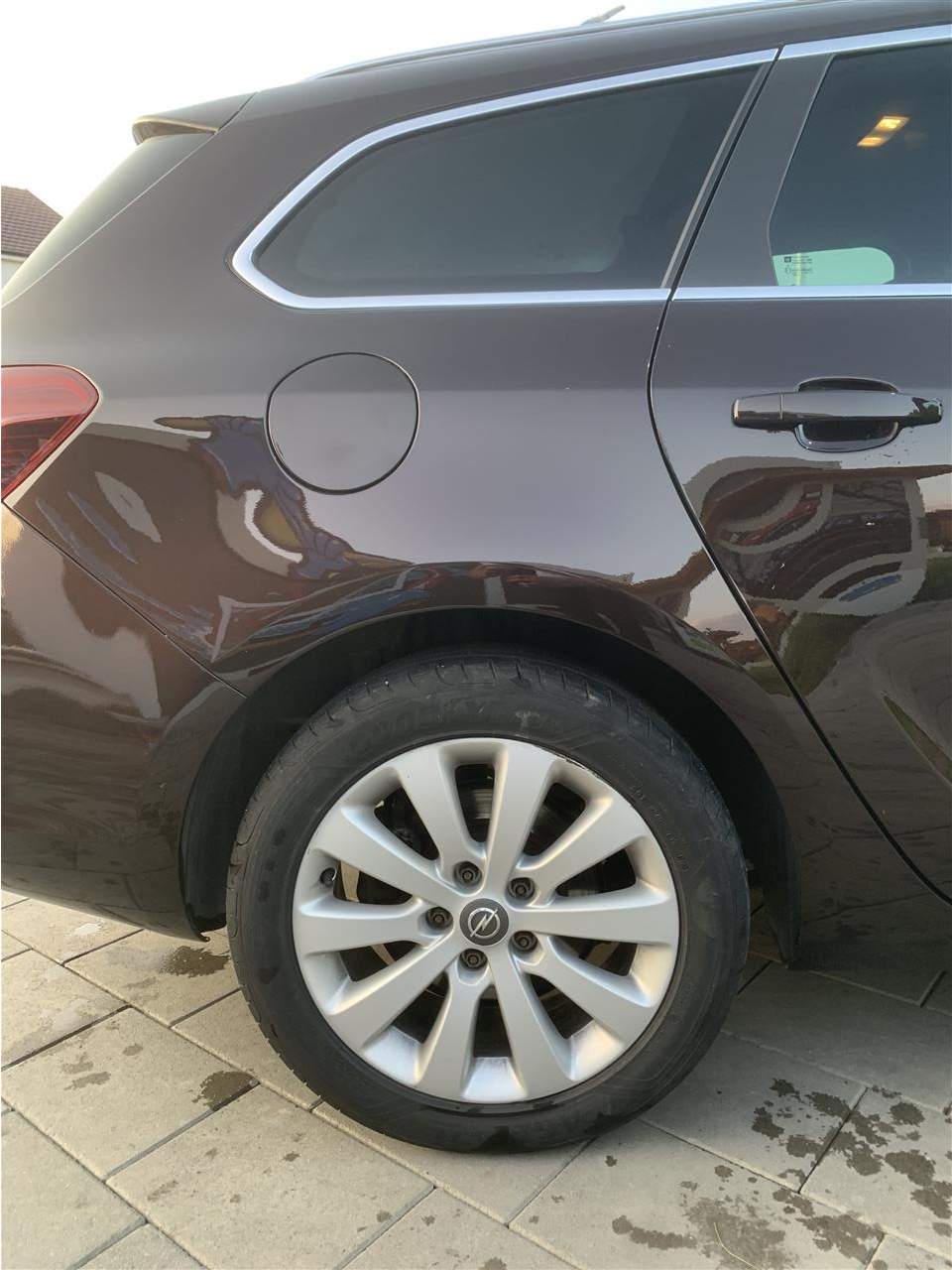 Opel-aster-j