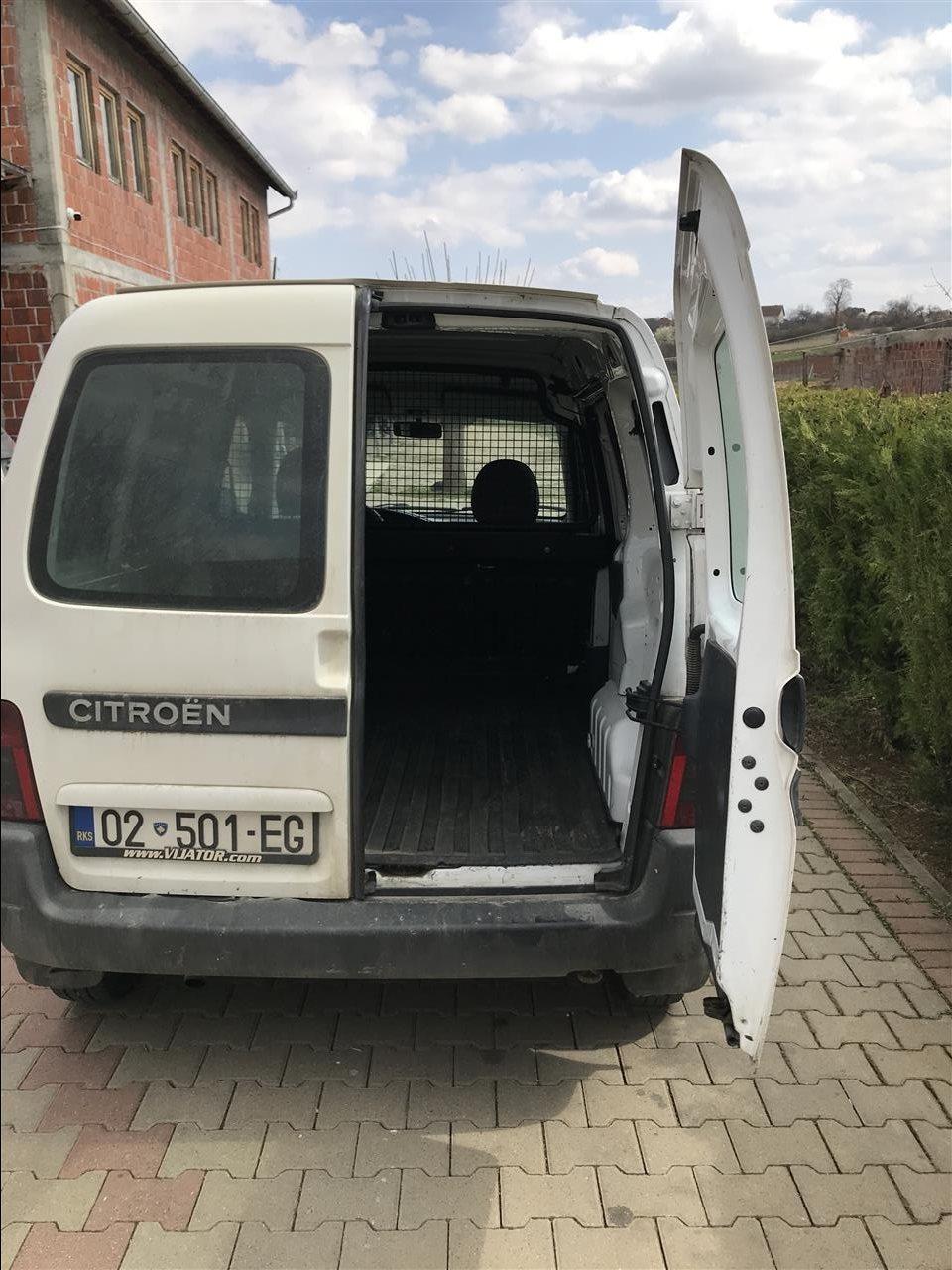 Shitet-pikapi-citroen