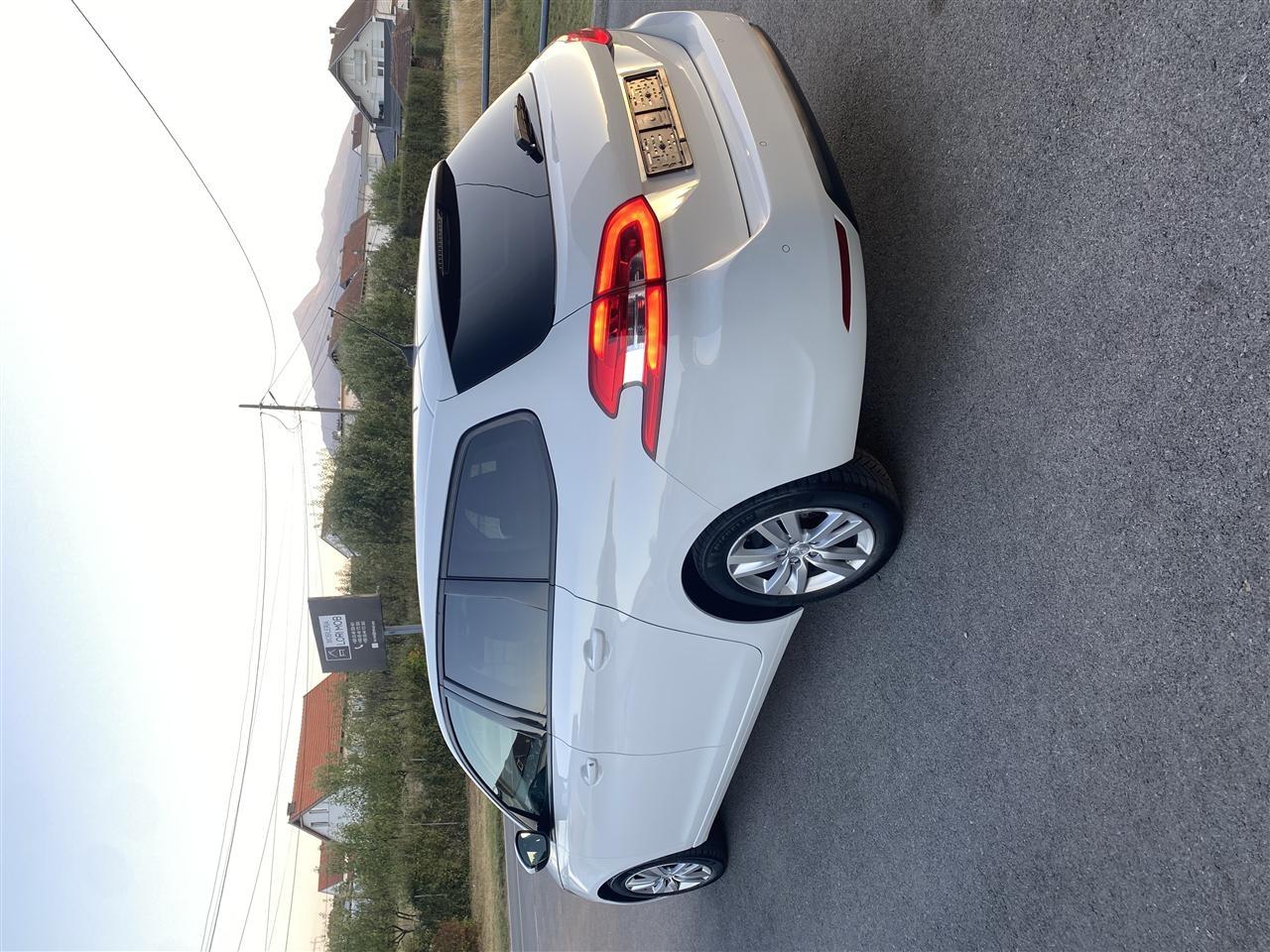 Peugeot-308-1-6-hdi--6-manual-2017