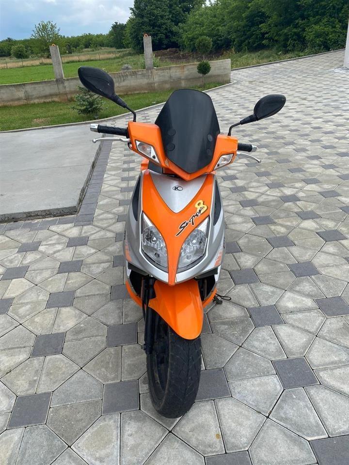 Shitet-motorri-